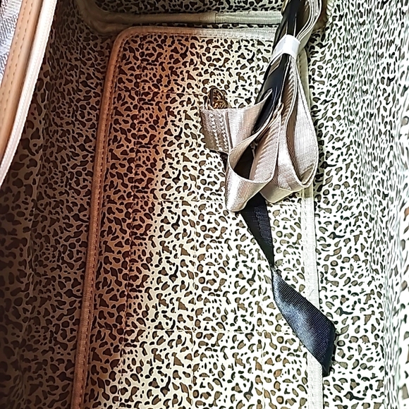 Designer Inspired Dog Travel Bag - Picture 7 of 7